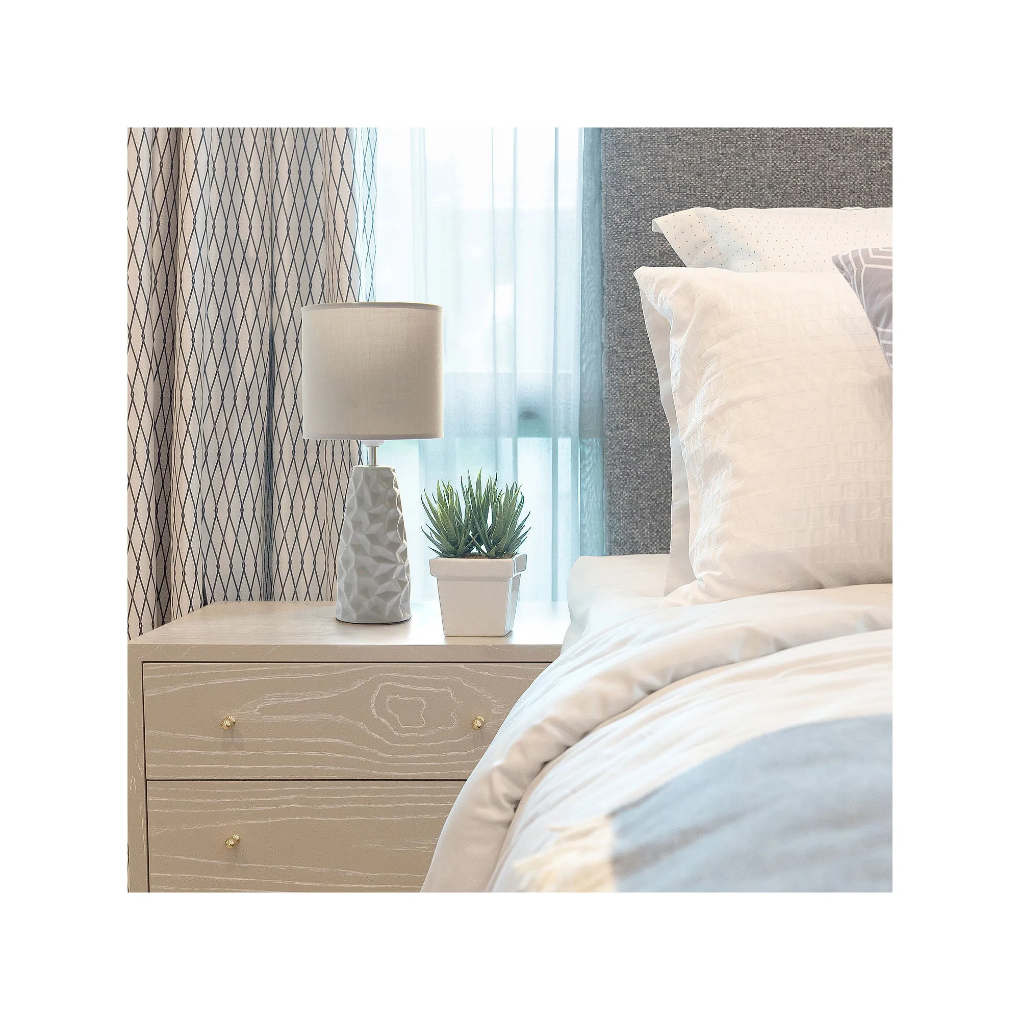 Asstd National Brand Simple Designs Sculpted Ceramic Table Lamp LT2083-BLK - GRAY ONE SIZE