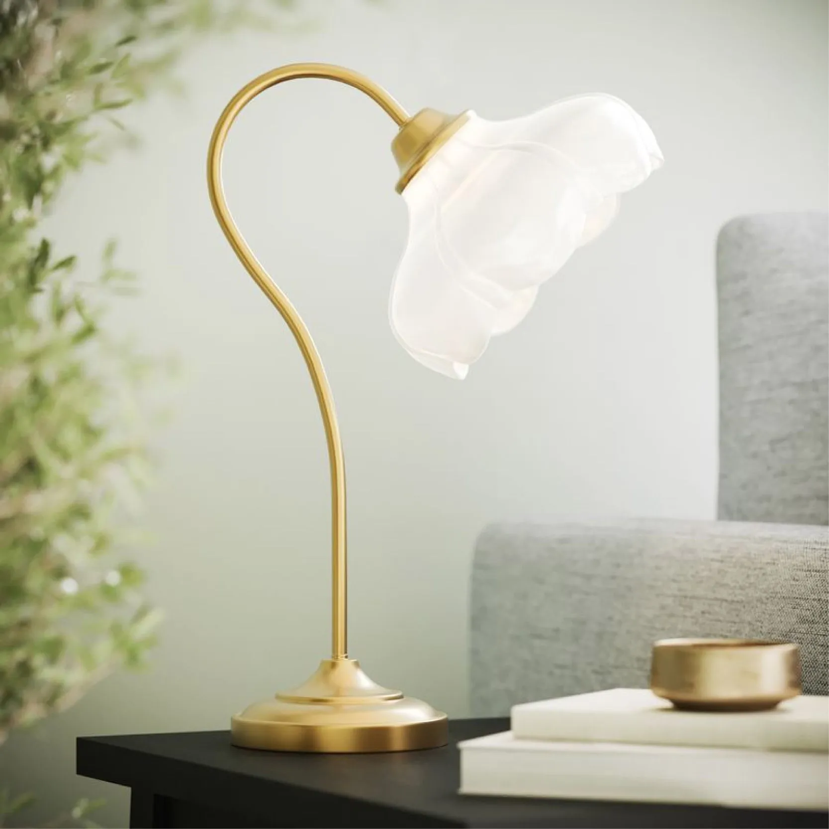 Beautiful by Drew Barrymore BBF428001798986 19" x 12" Glass Petal Shade Table Lamp with Gold Metal Base