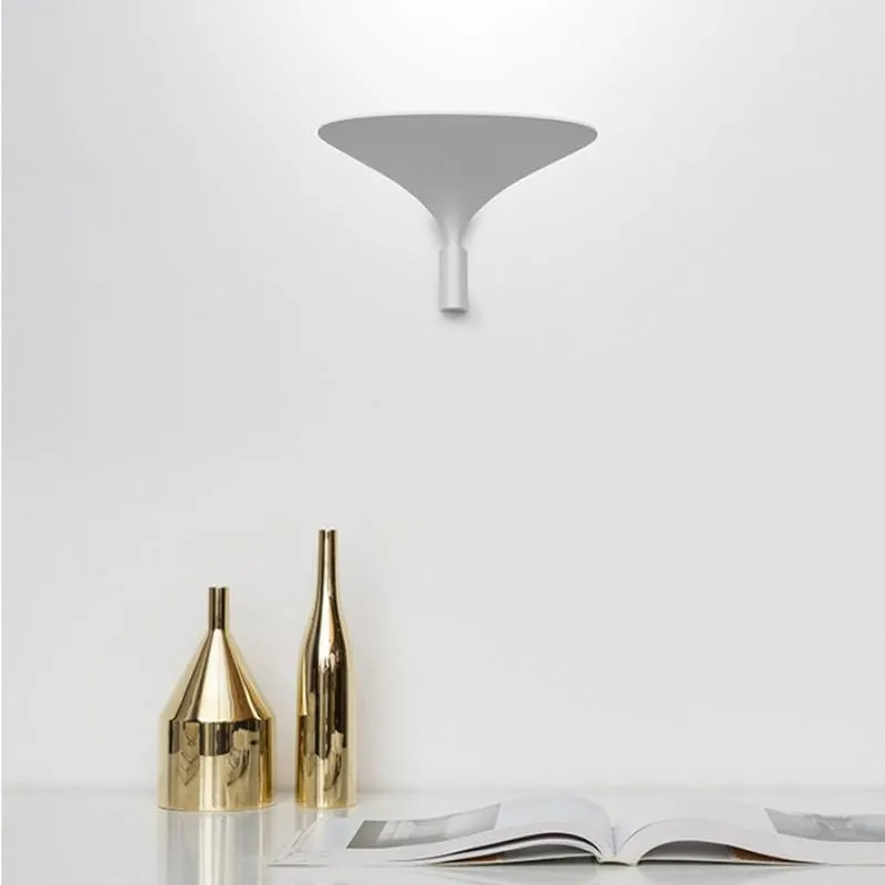 Curved Modern White Wall Light