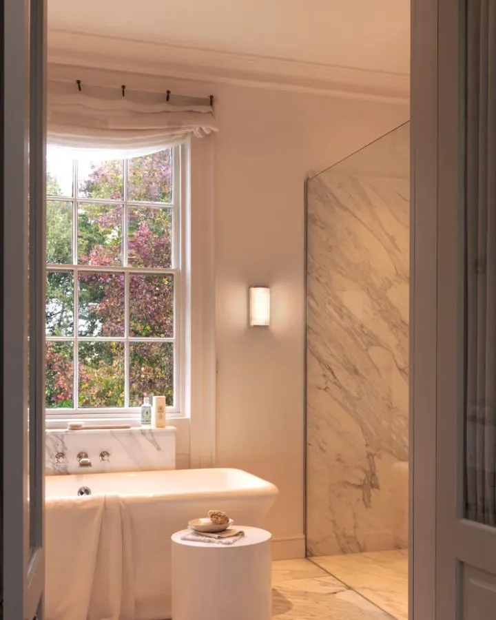 Dimmable Transitional Glass Rod Wall Light