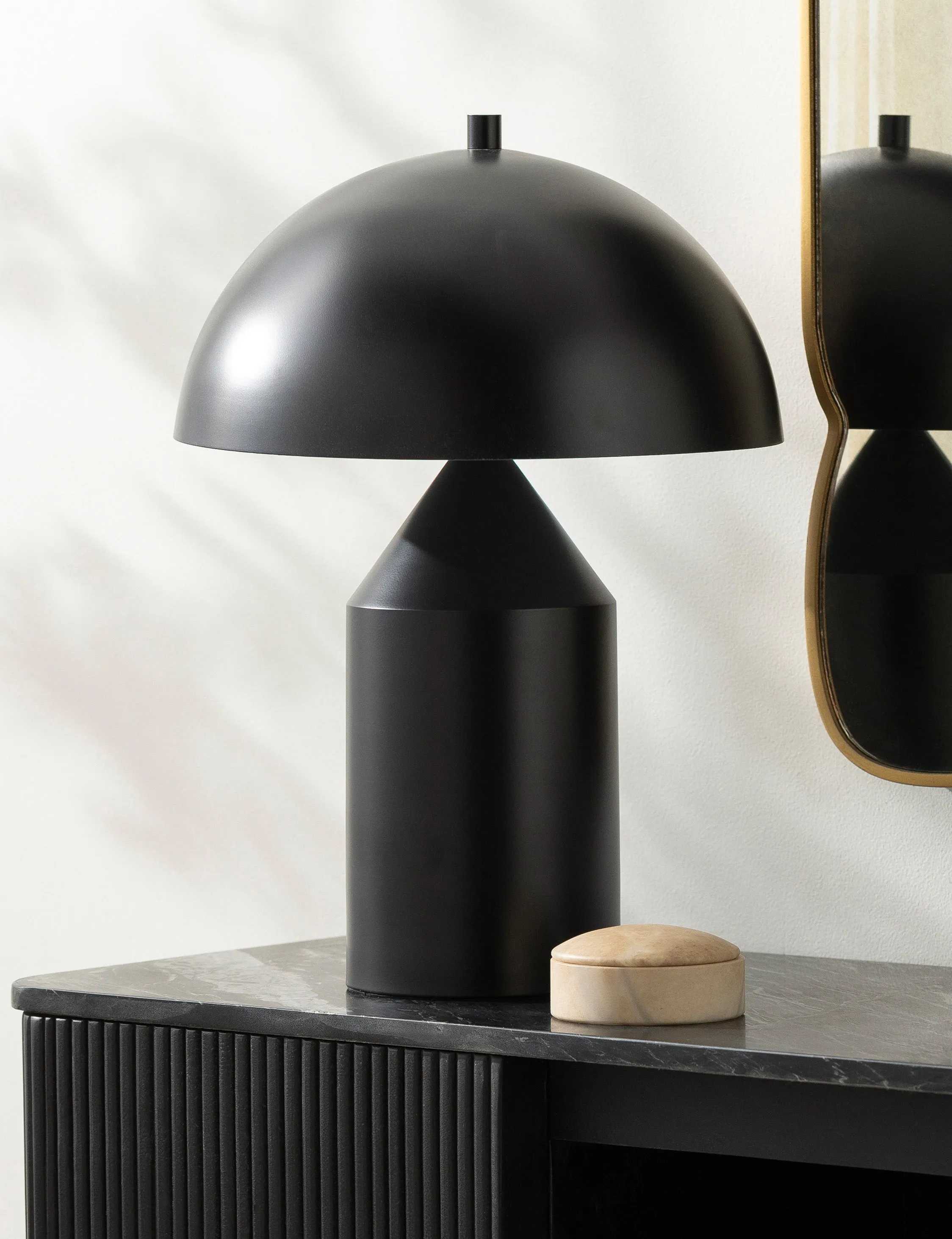 Ezri Table Lamp