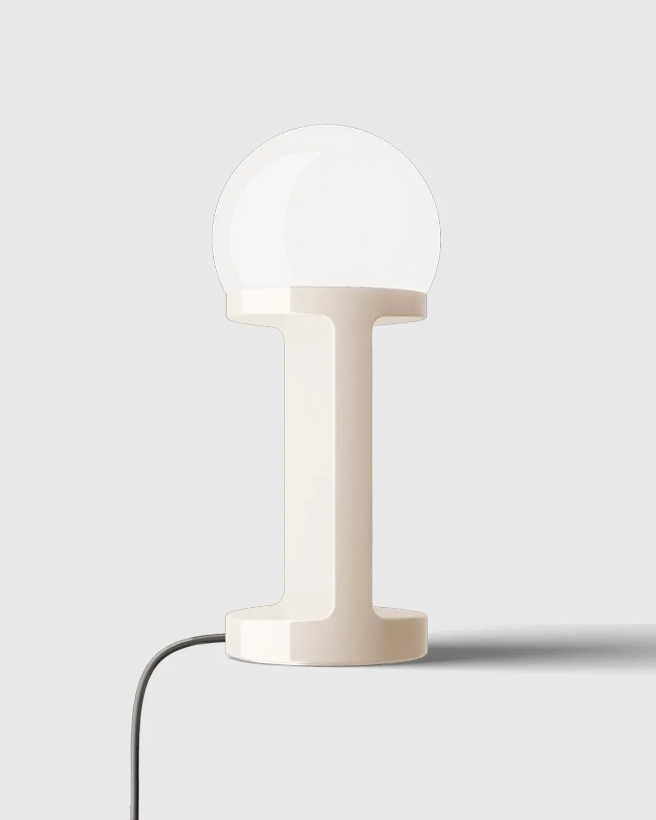 Geometric Glossy Ceramic Table Lamp