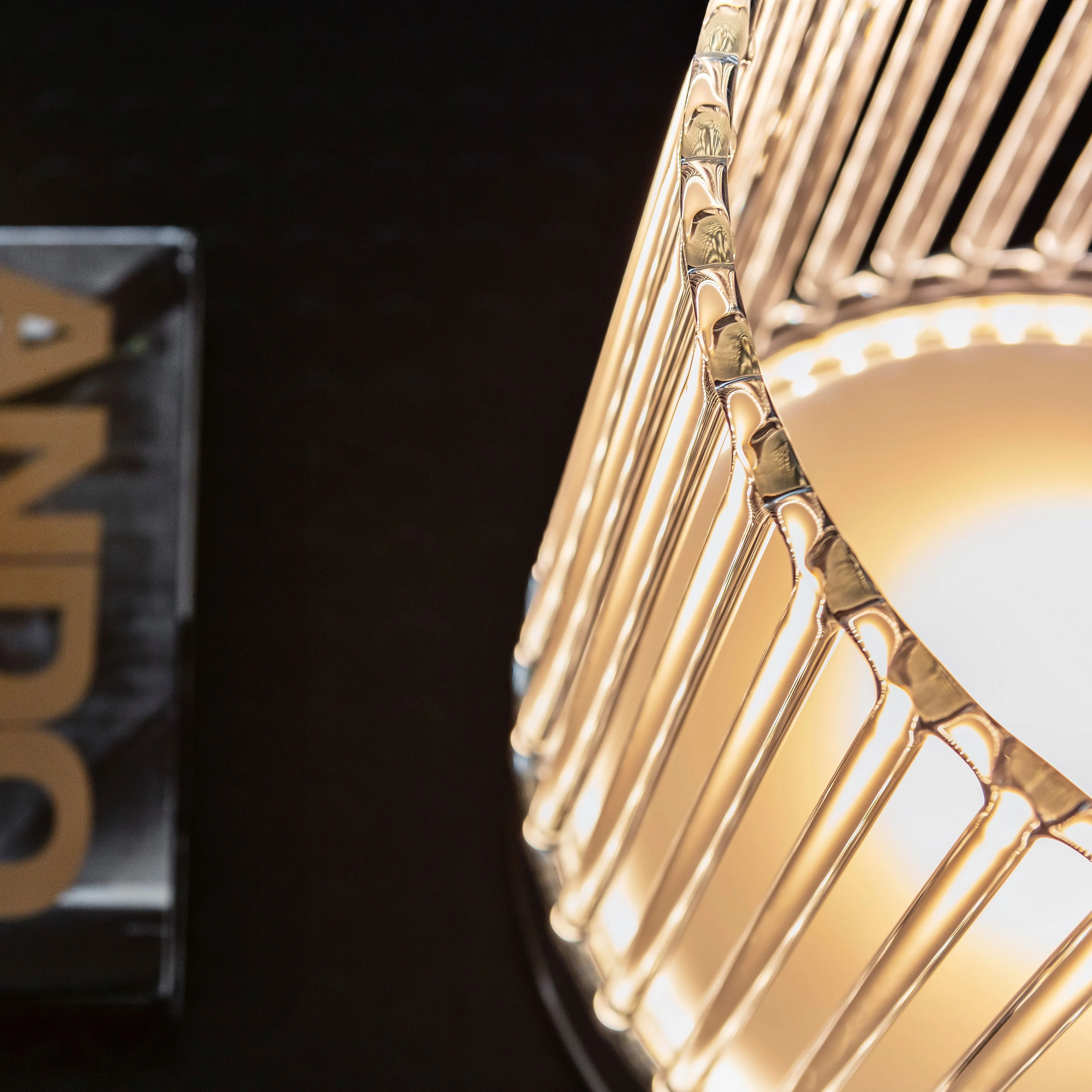 Penta glass Colosseum table lamp