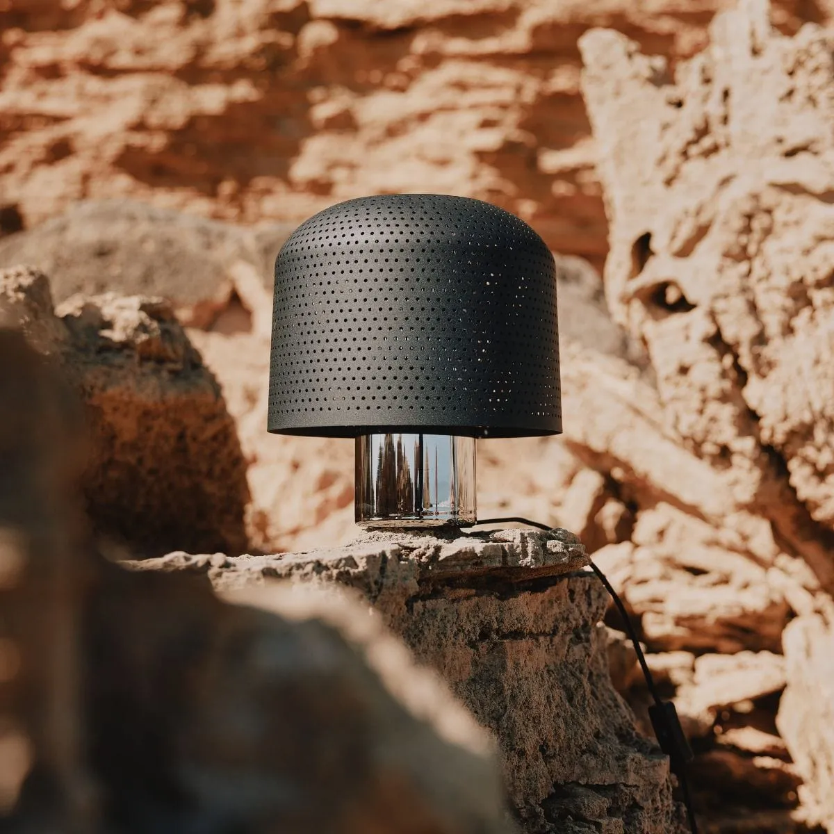 PORI TABLE LAMP