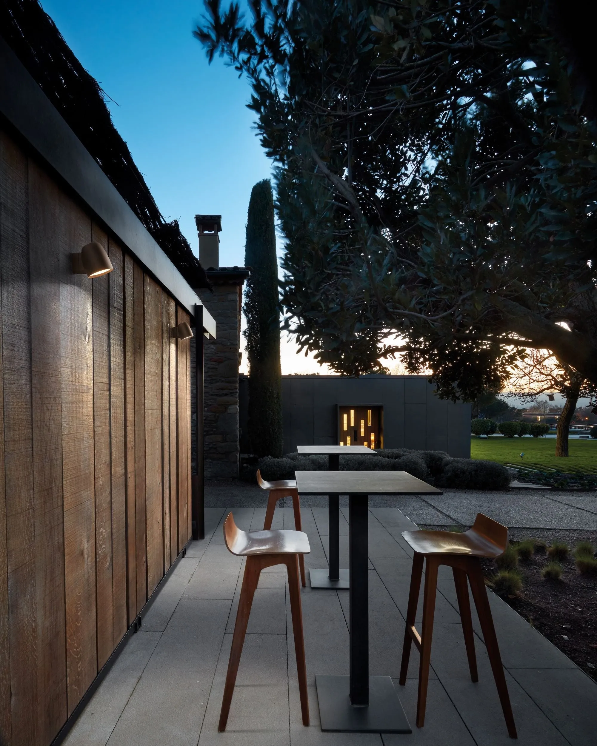 Rotatable Modern Wall Light