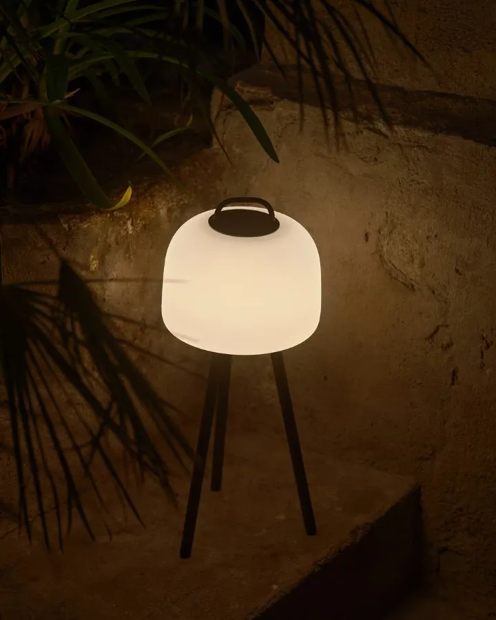 Scandinavian Transportable Table Lamp