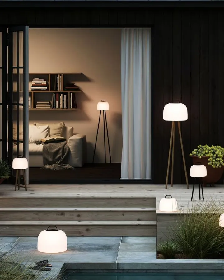 Scandinavian Transportable Table Lamp