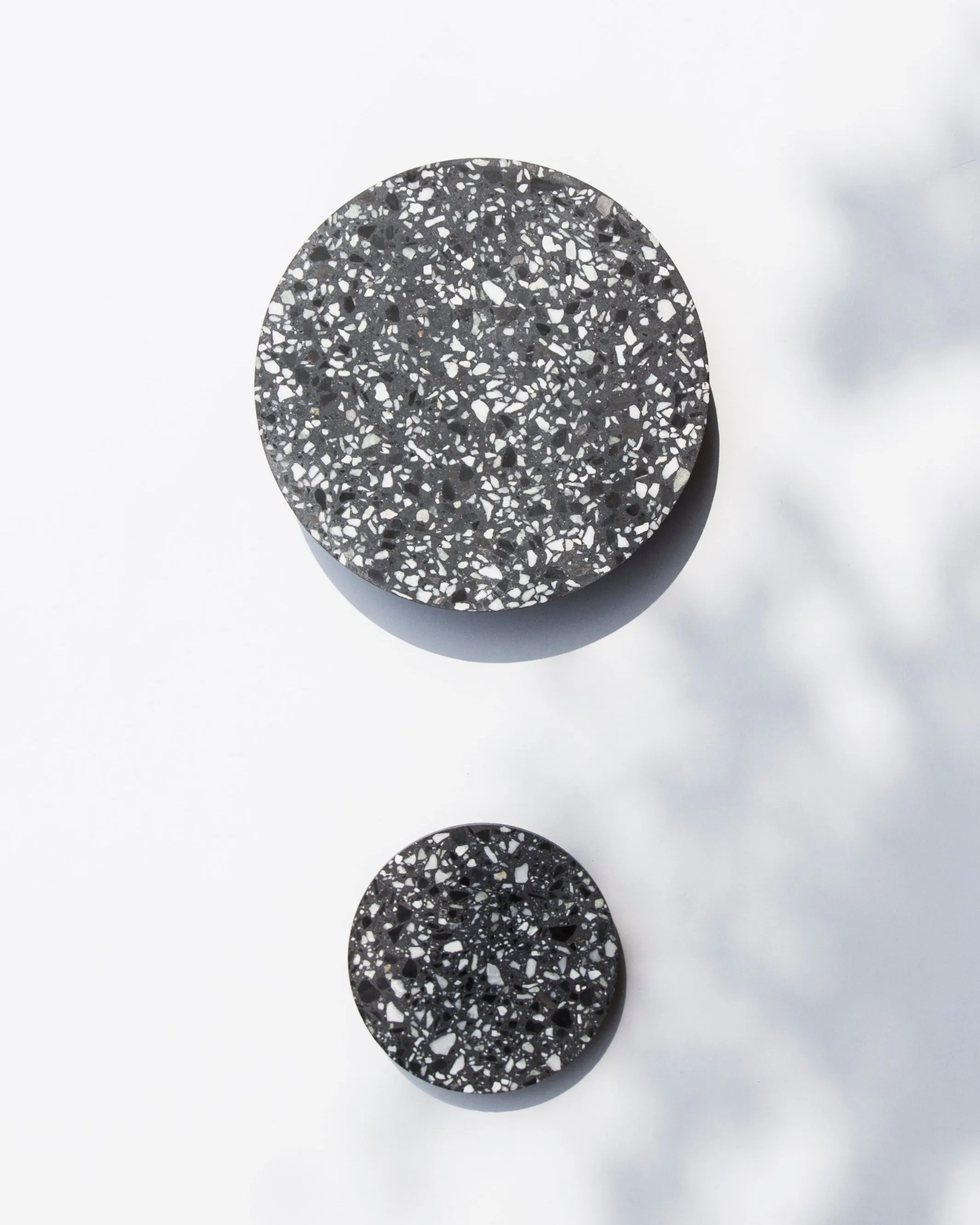 Terrazzo Stone Circle Wall Light | Bentu O2
