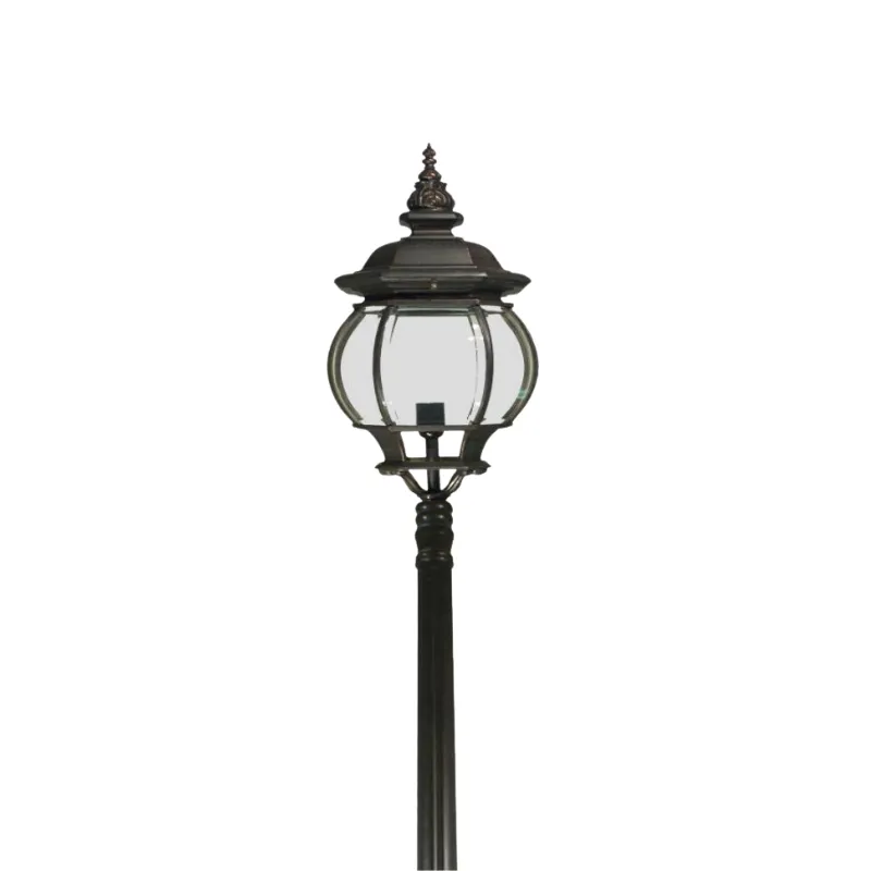 Traditional Rounded Shade Lamp Post