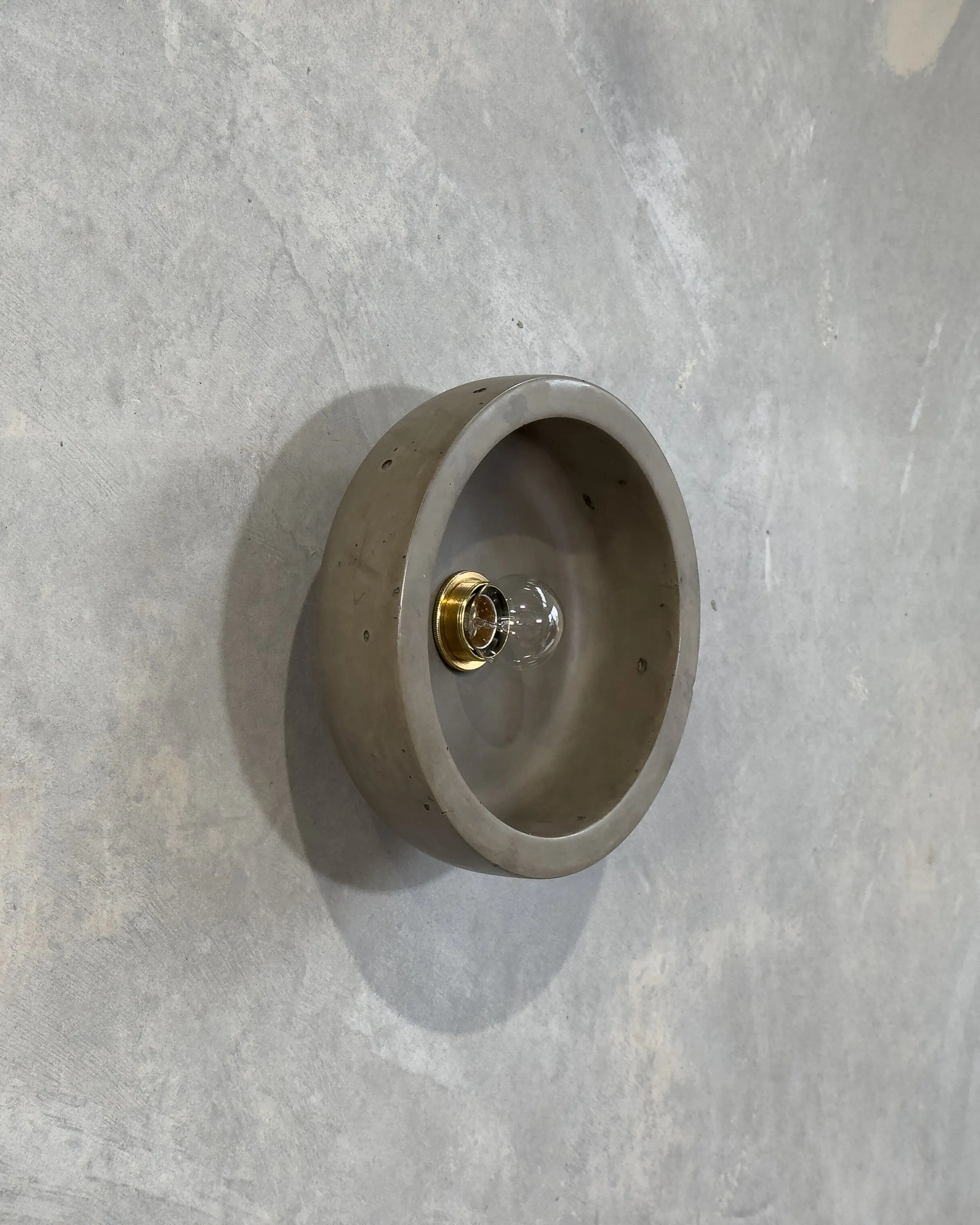 Wide Bowl Concrete Wall Light